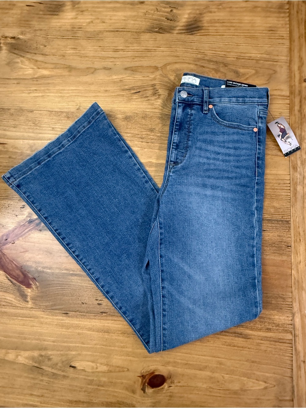 NWT SOFIA High Rise Melisa Flare Jeans